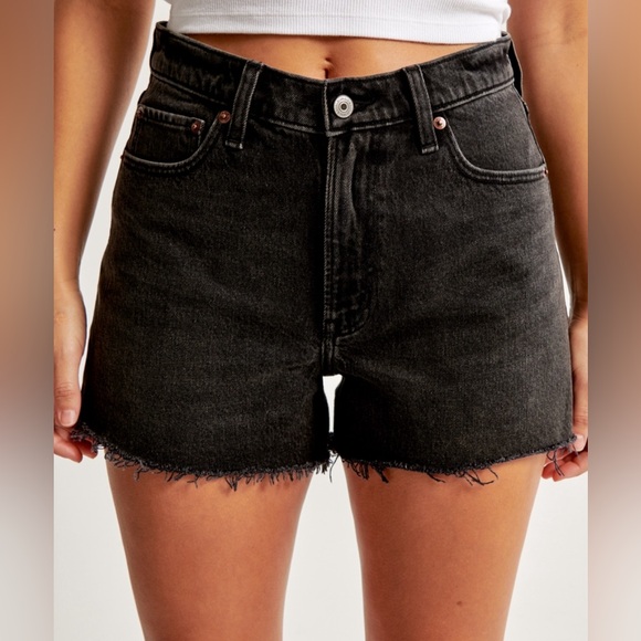 Abercrombie & Fitch The 90’s Relaxed Cutoff Short High Rise Black Size 28 6 - Picture 2 of 7